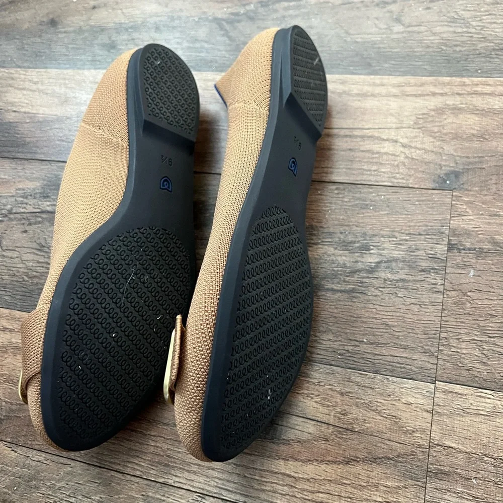 Rothy's Tan Emblem Ballet Flats with Gold Buckle 9.5 - Picture 2 of 4